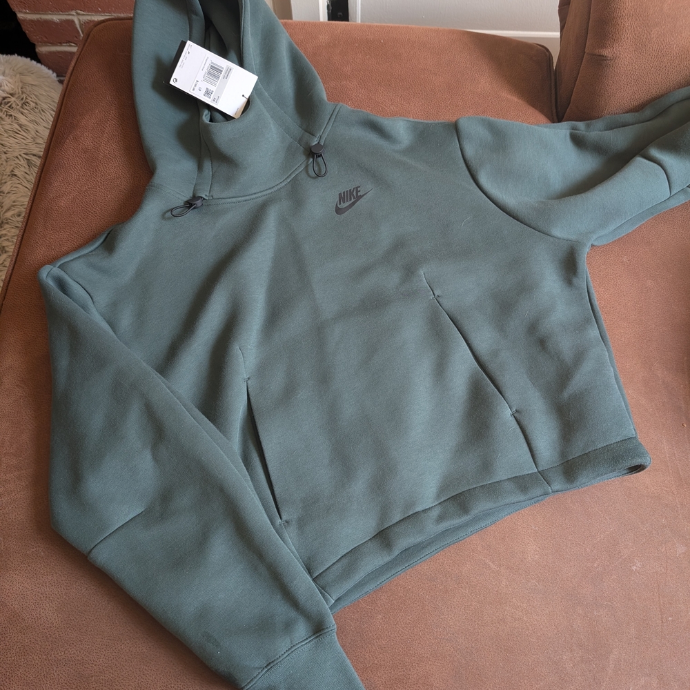 Nike Green Cropped Hoodie